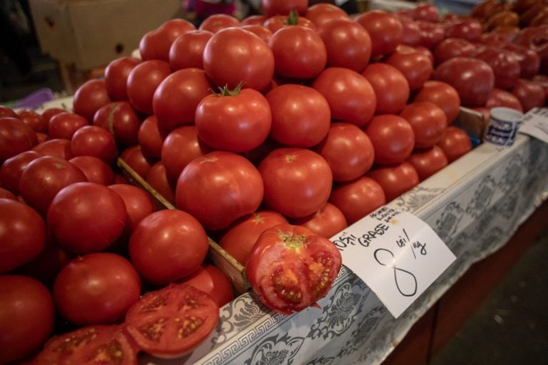 Amatorism şi grupuri de interese