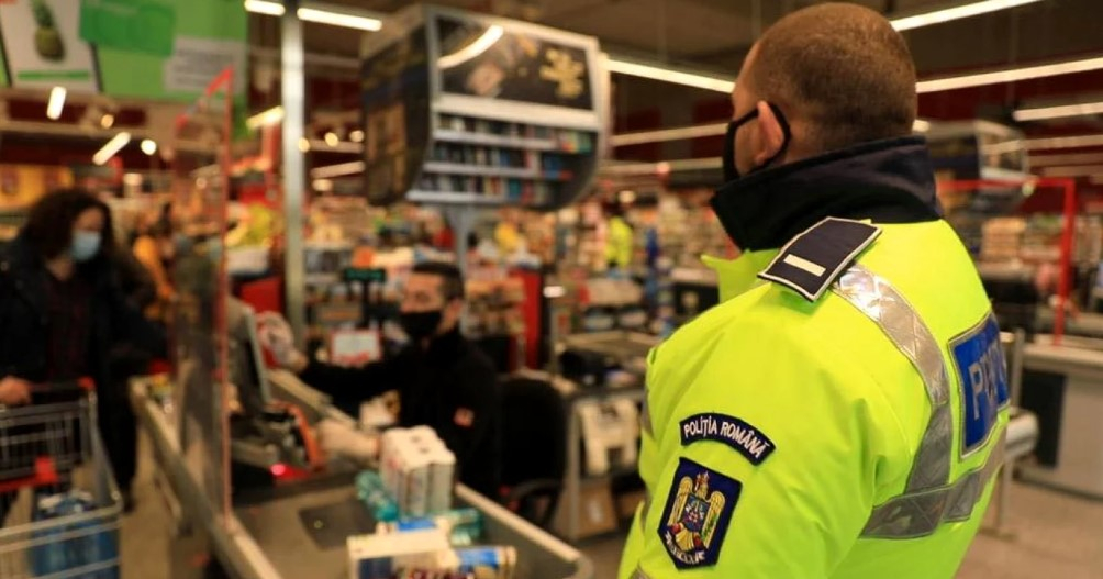 Avertismentul polițiștilor de Paște: hoții atacă buzunarele și conturile bancare!