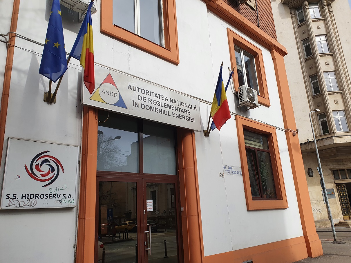 Salariile de mii de euro de la ANRE, ASF şi ANCOM, tăiate cu 30%