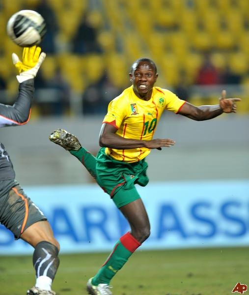 Oţelul testează un camerunez de naţională!