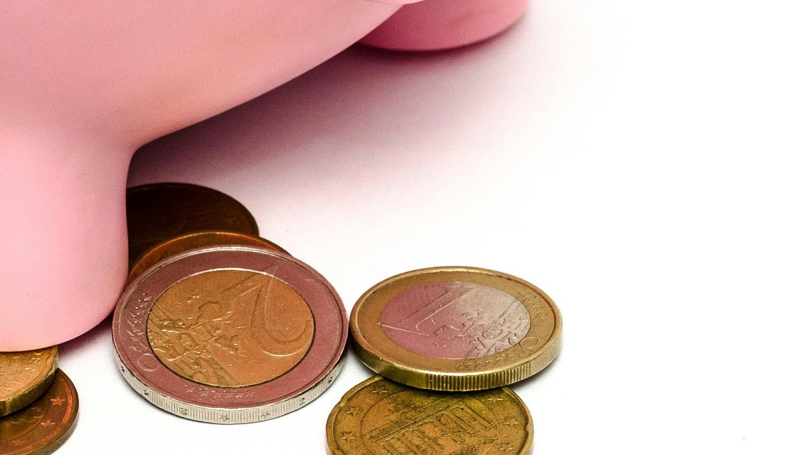 Cum să folosești instrumentele financiare inteligent pentru a-ți atinge obiectivele