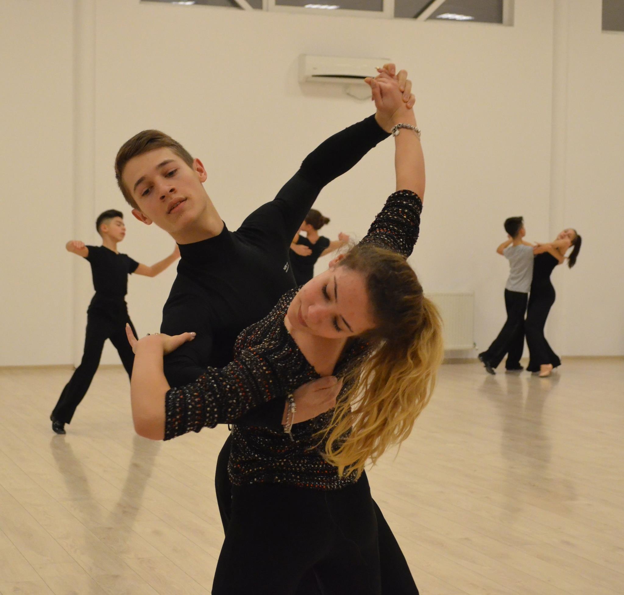 DANSUL, la limita dintre artă şi sport (GALERIE FOTO)