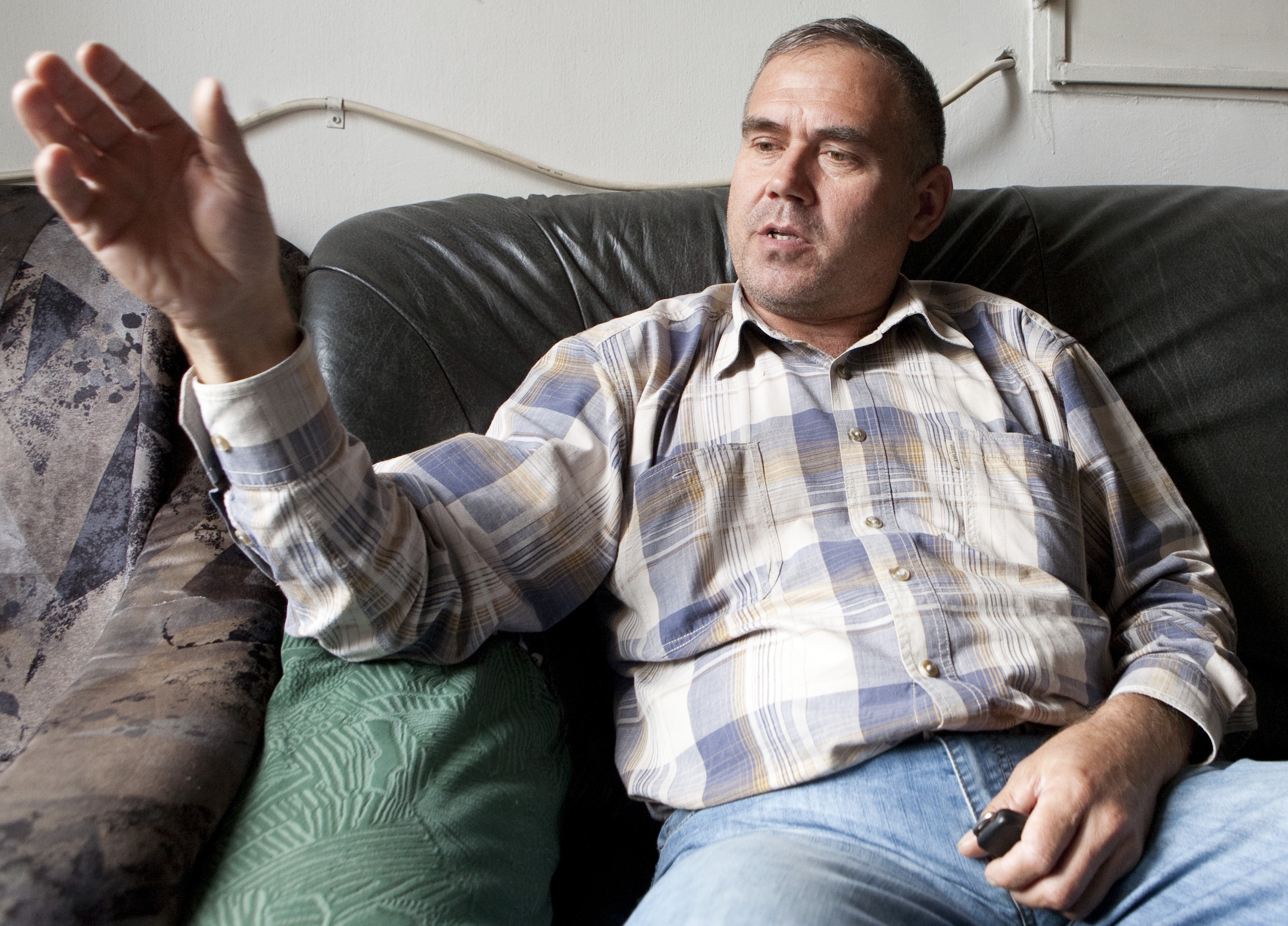 Mafia terenurilor din Bereşti nu iartă nimic! Vezi ce a păţit o familie care şi-a încredinţat pământul unui intermediar