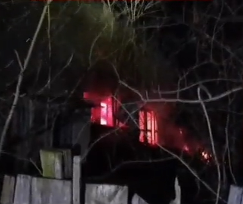 Explozie şi incendiu la periferia orașului Târgu Bujor