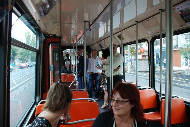 Inaugurare cu tramvai / Străzile Oţelarilor, Stadionului, Frunzei şi Asachi, terminate oficial