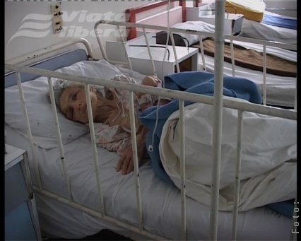 Bătrâneţi chinuite - 84 de ani şi 30 de kilograme