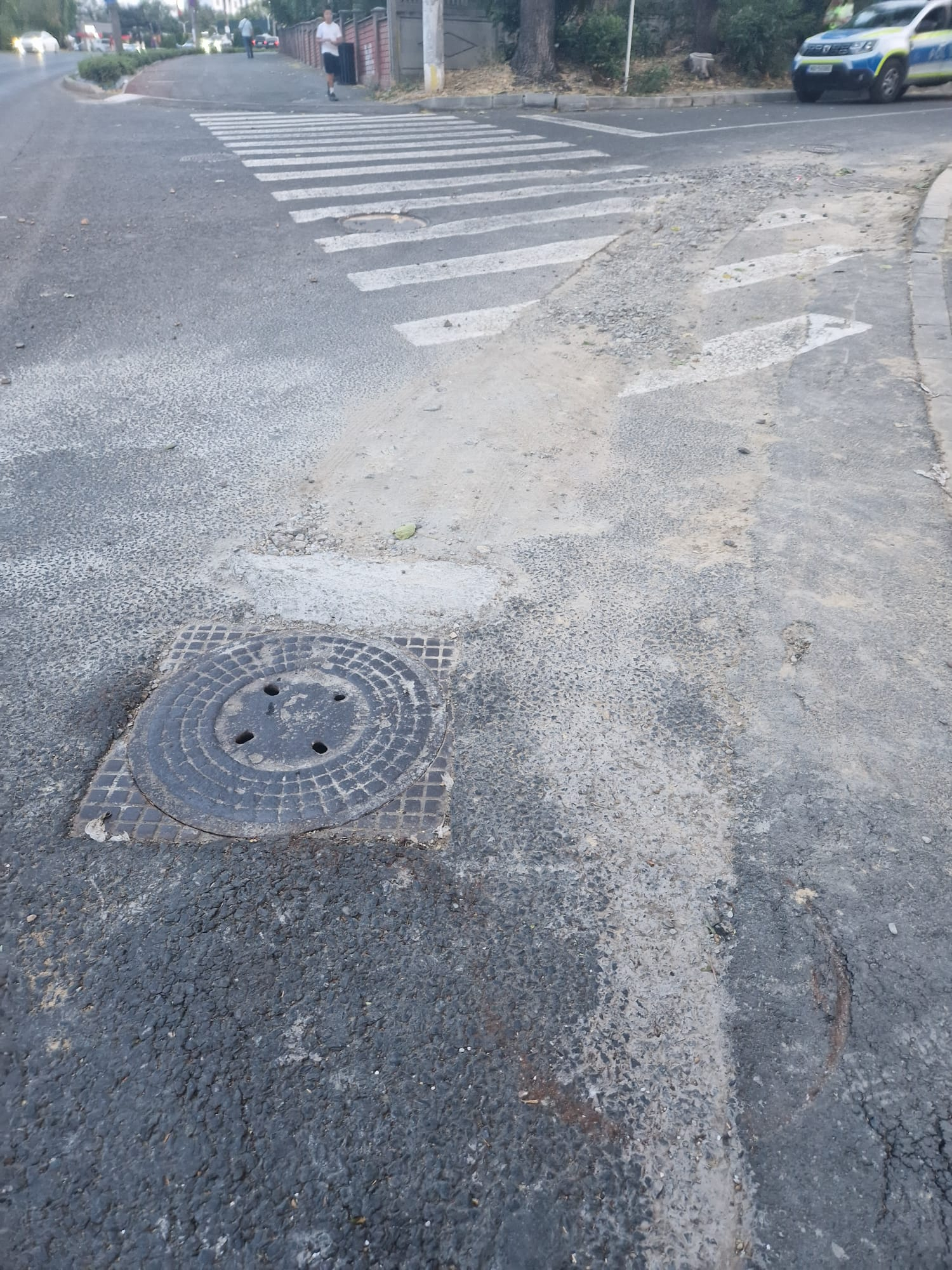 Poza zilei. Nişte asfalt nu se putea?