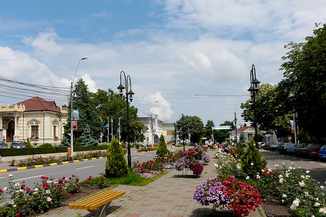 Monografii. Tecuci - nodul comercial de la „marginea țării”