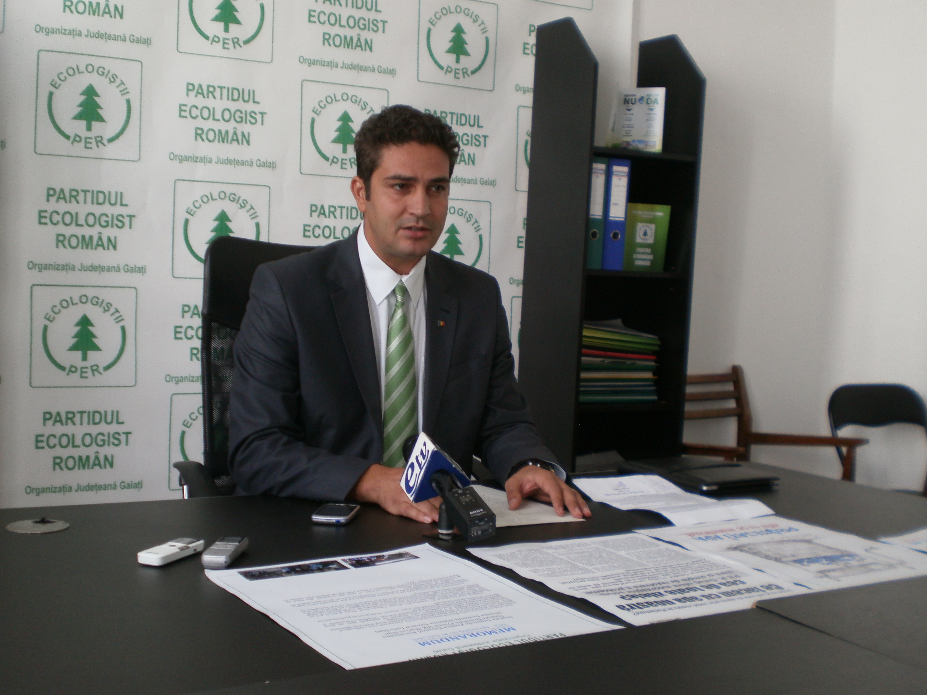 Ecologiştii cred că au soluţia: Apa ar putea ajunge şi în casele datornicilor