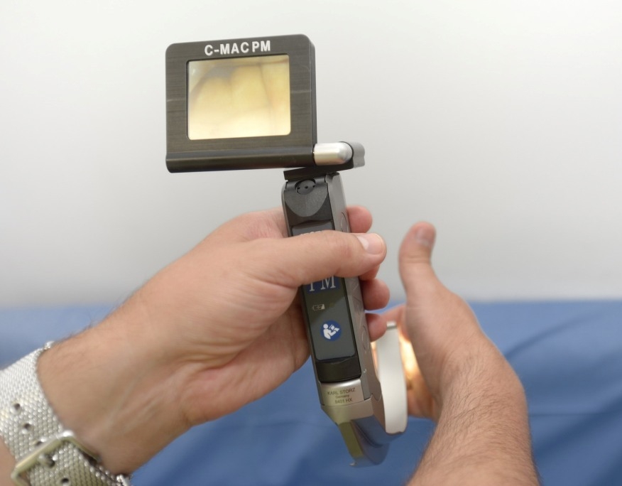 ArcelorMittal a donat echipamente medicale către Spitalul Judeţean şi Spitalul CFR