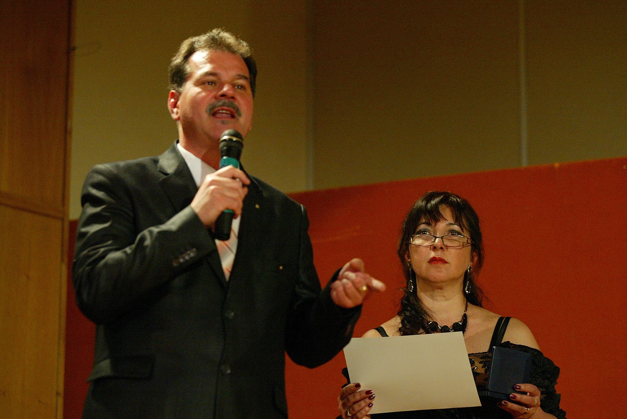 Scandal cu leşin la Teatrul Muzical