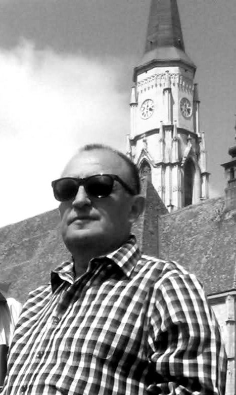 Profesorul și dirijorul Petrică Șovăială a plecat să dirijeze îngeri