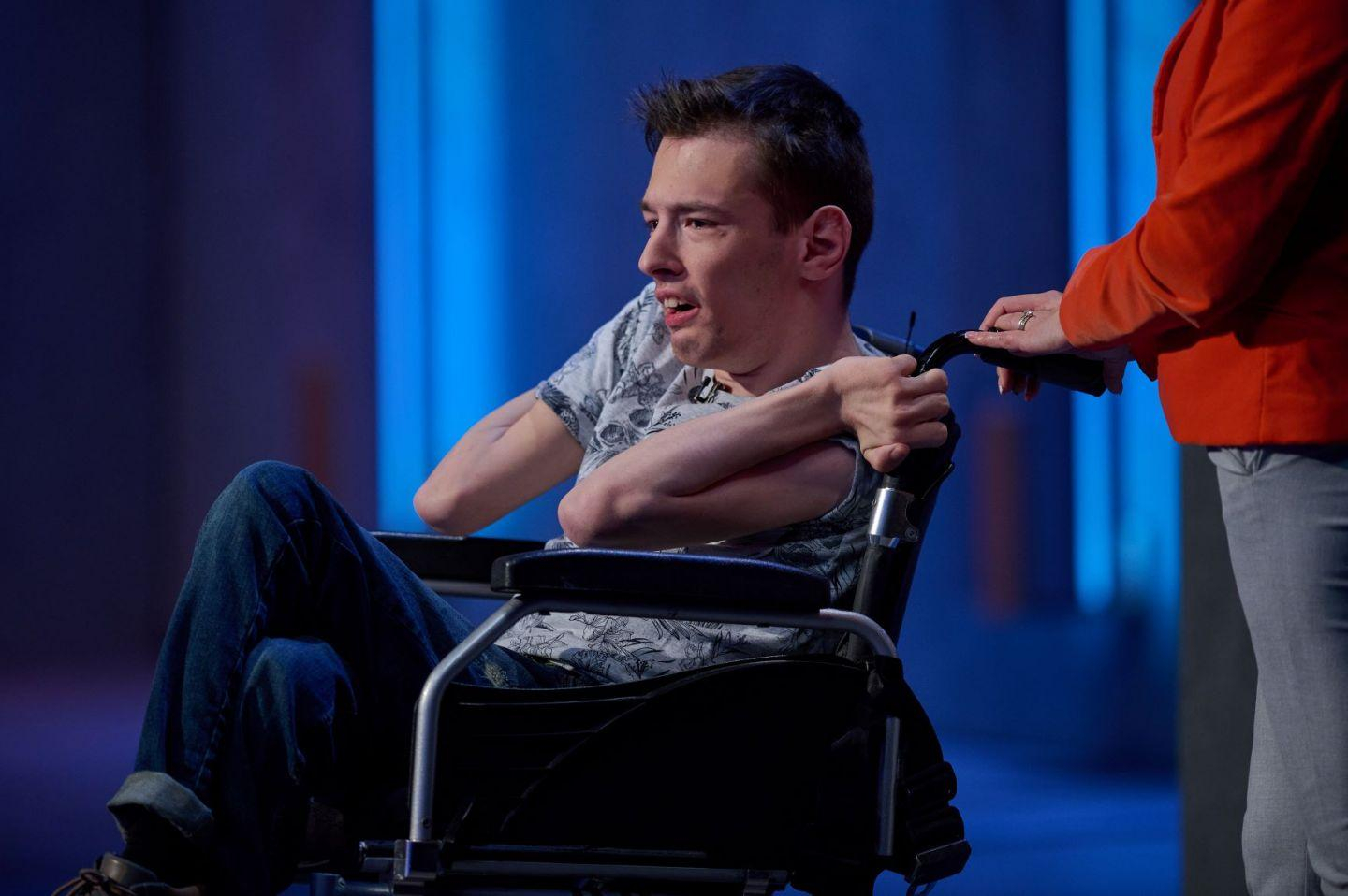 Stephen Hawking al României este gălăţean: Cosmin Ciolacu, în "Imperiul Leilor" (VIDEO)