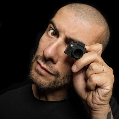 Cel mai scump DJ din România, Vali Bărbulescu, mixează la Galaţi