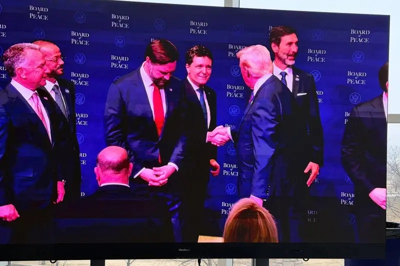 Donald Trump i-a greșit funcția lui Nicușor Dan