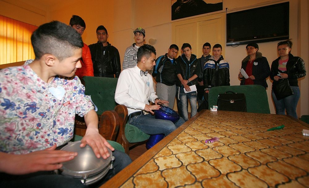 VIDEO / Flash mob la "Viaţa liberă": Mult "zgomot" pentru copiii cu autism 