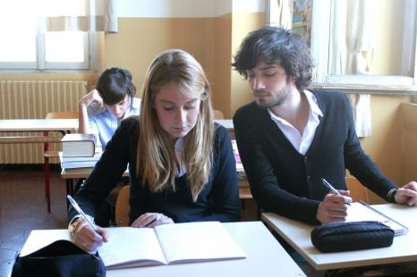 Camera Deputaţilor a aprobat revenirea clasei a IX-a la liceu