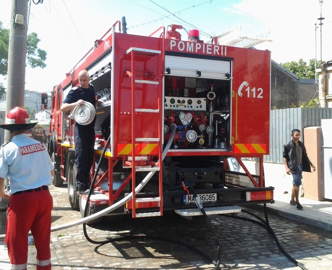 APA folosită de pompieri la INCENDII este CONTORIZATĂ