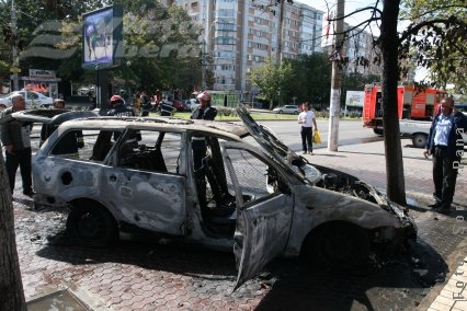 Flăcări auto de 12.000 de euro