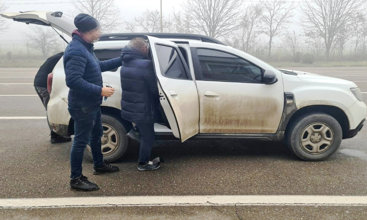 Beat și fără permis, depistat la volan