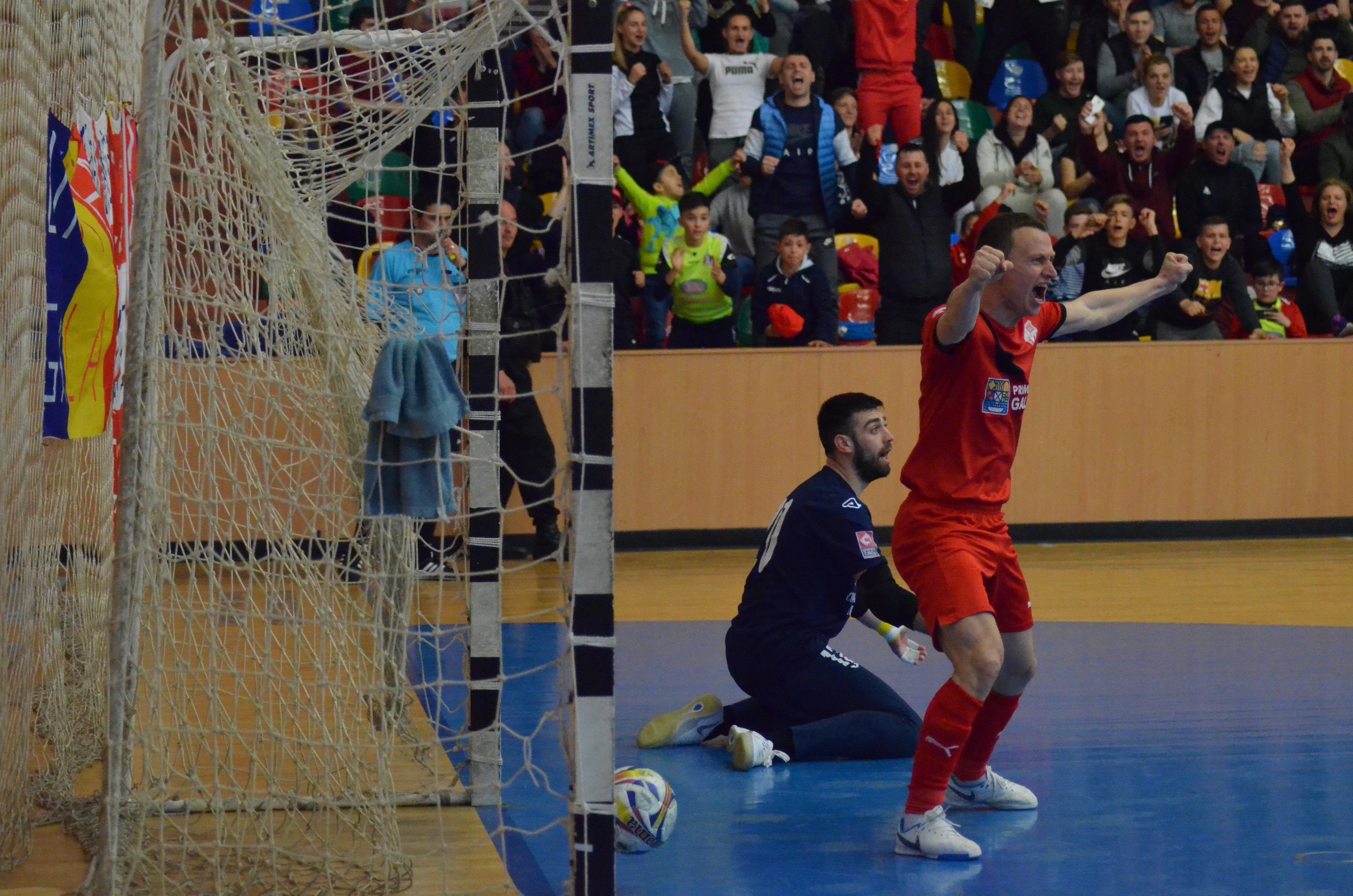 United, la un pas de finală