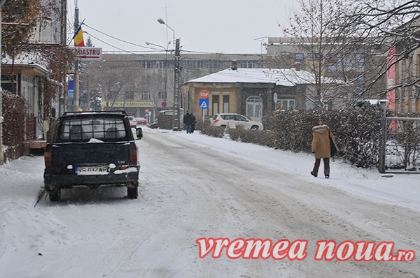 VASLUI: Iarna îşi intrã în drepturi