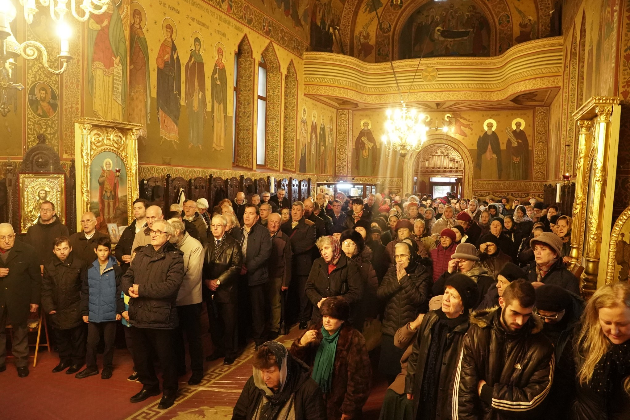 Hramul bisericii "Sf. Ecaterina, Gheorghe şi Modest"