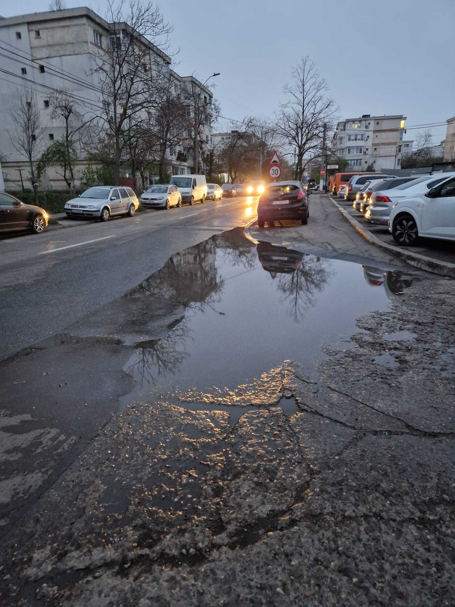 Poza zilei. Lacustră edilitară de weekend