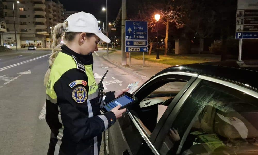 Aplicație nouă pentru verificarea documentelor de identitate