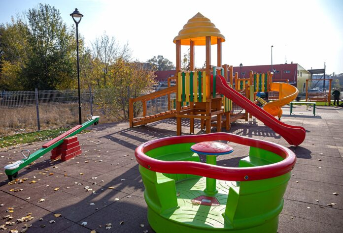 Micro 39, cartierul cu rozătoare printre leagăne și tobogane. Joaca într-un parc din oraș a devenit periculoasă (FOTO)