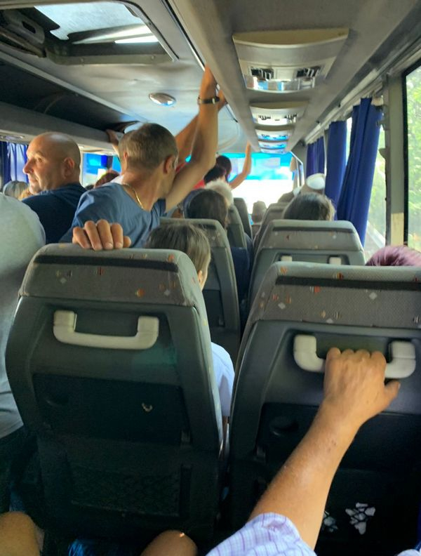 Un șofer de pe ruta Galați - Braniștea a agresat verbal un copil cu dizabilități