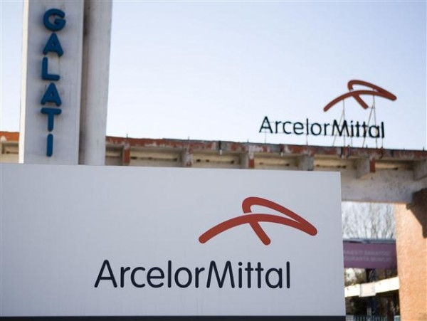 Îngrijoraţi de soarta ArcelorMittal, sindicaliştii cer naţionalizarea 