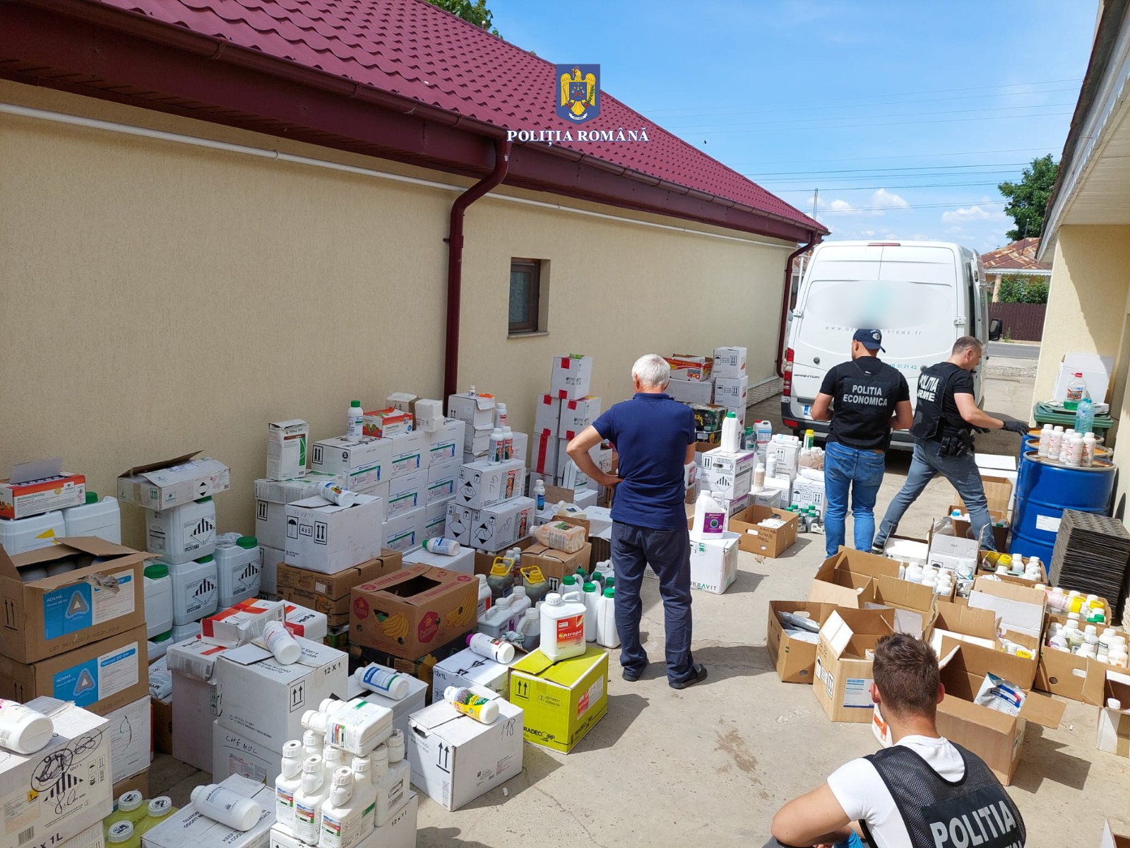 Depozite de substanțe periculoase pentru plante, la Matca (FOTO și VIDEO)