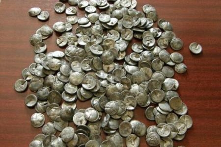 A fost descoperit cel mai mare TEZAUR MONETAR geto-dacic