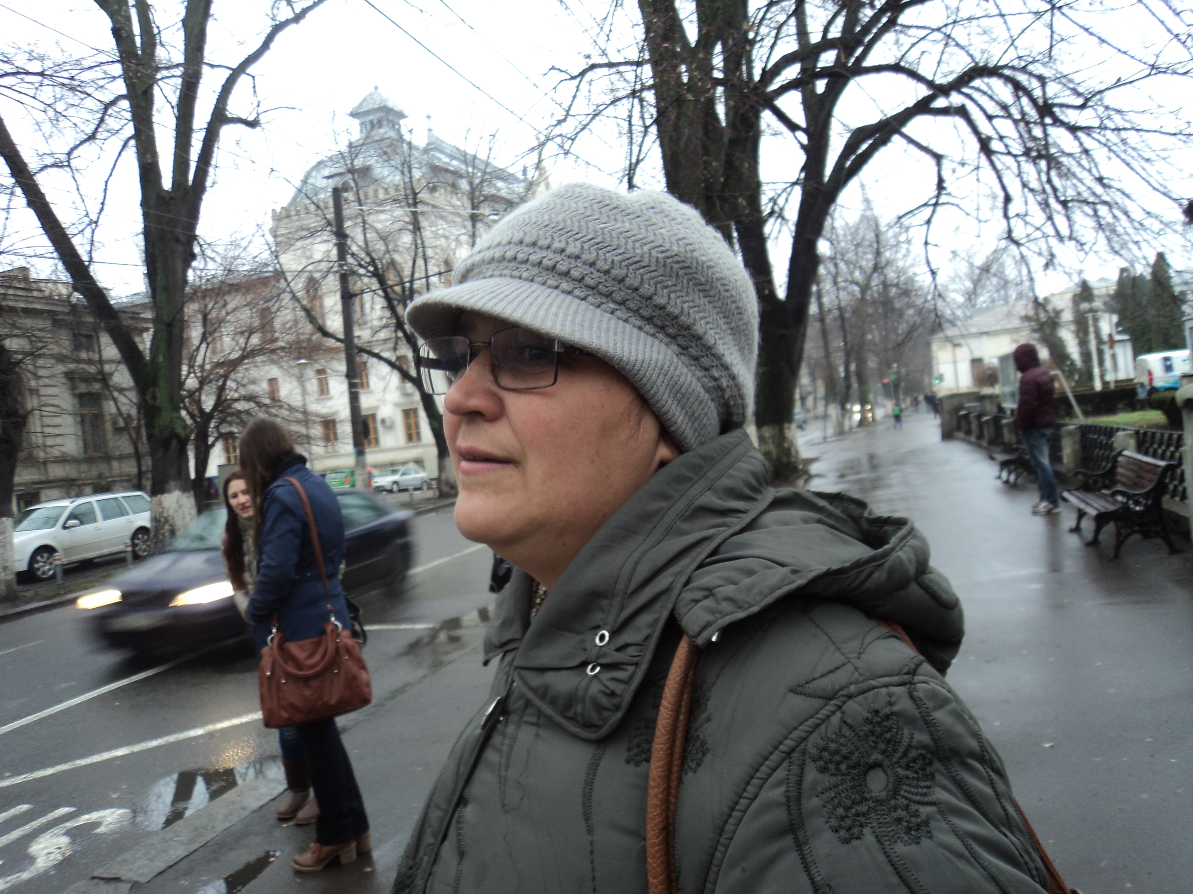 Ce spun gălăţenii despre scandalul "Apartamentul"