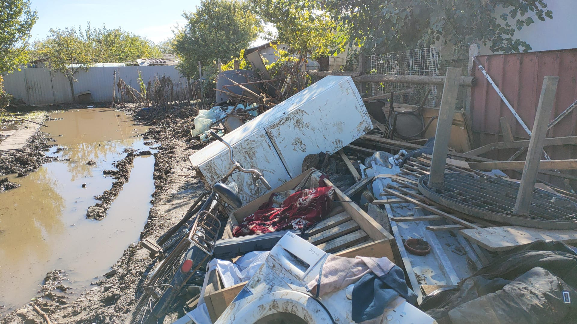 Echipamentele electrice și electrocasnice distruse de inundaţii vor fi preluate de colectori autorizați