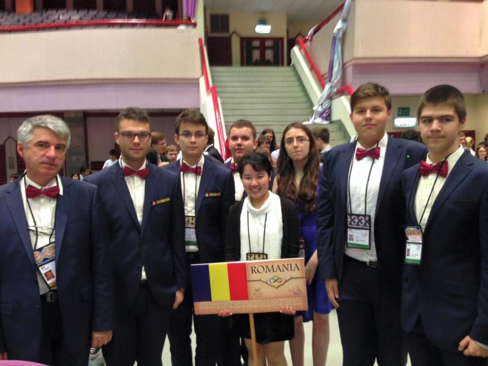 PERFORMANŢĂ ISTORICĂ: Galaţiul are AUR şi BRONZ MONDIAL la matematică