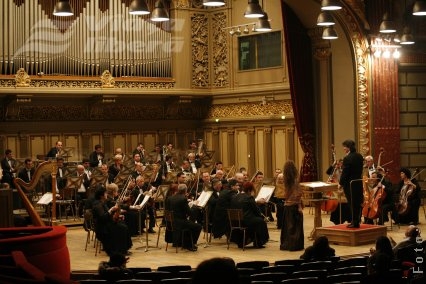 Tinerii muzicieni în luminile rampei