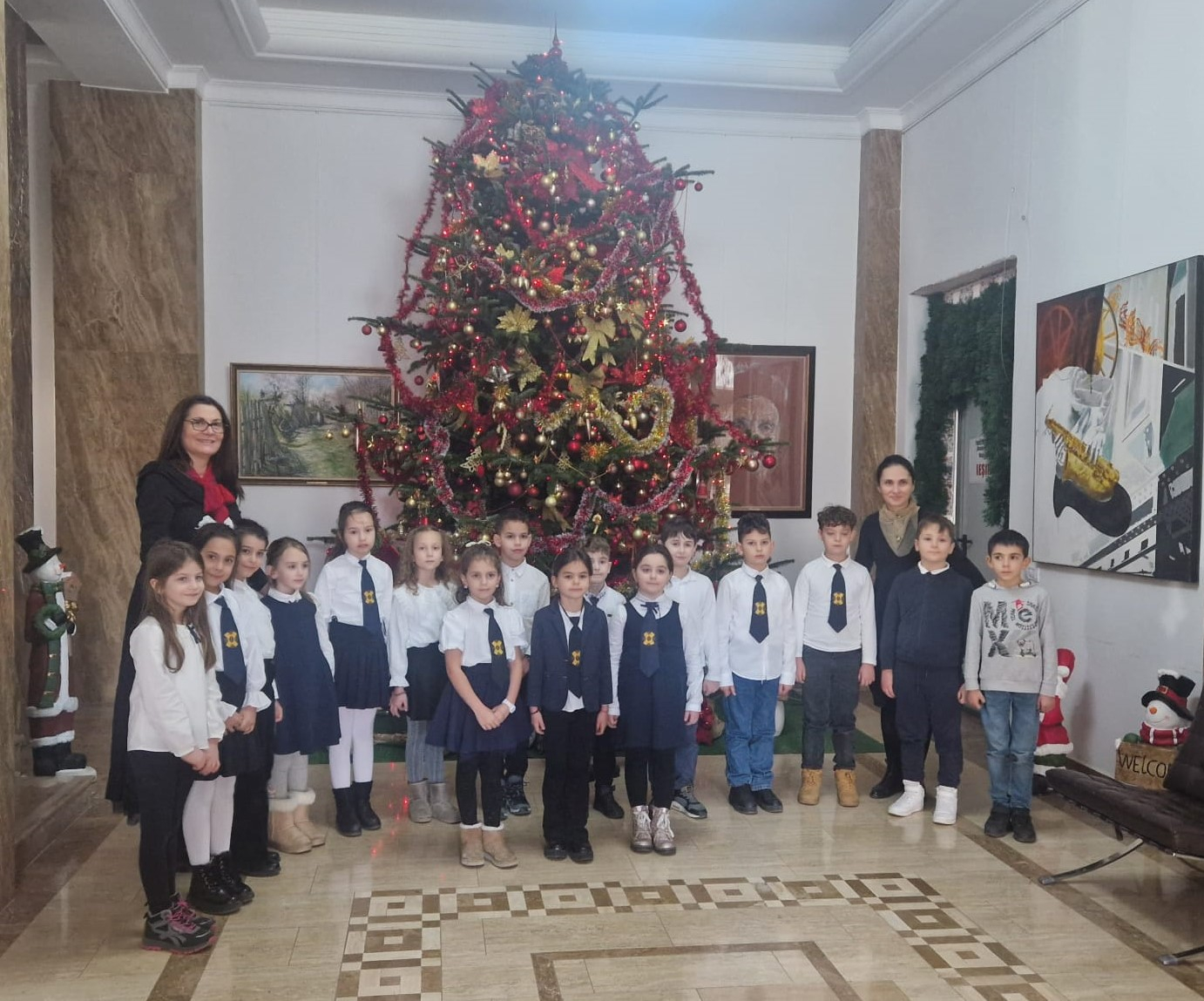 Îngeraşii de la Seminarul Teologic ne-au dăruit cântecul lor (VIDEO)