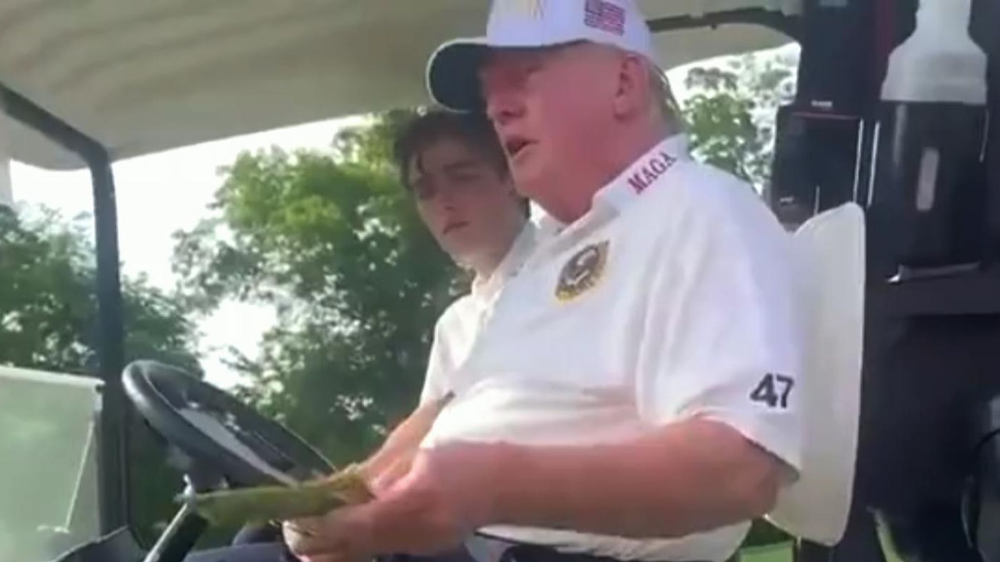 Donald Trump, val de jigniri la adresa prestației lui Joe Biden