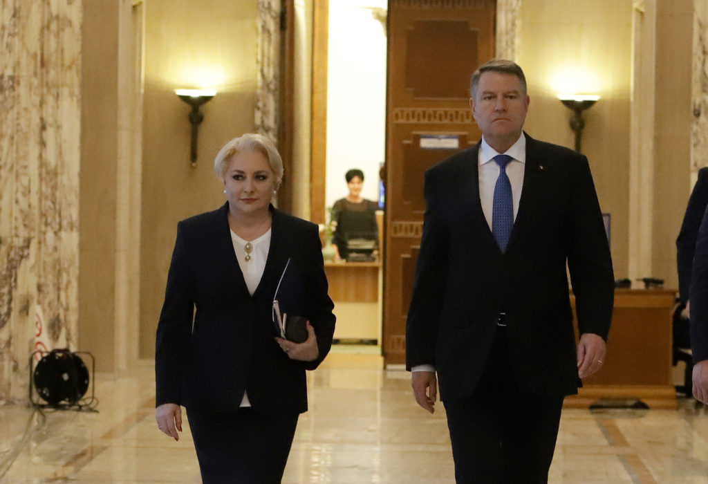 UPDATE. Rezultate exit-poll: Klaus Iohannis şi Viorica Dăncilă, în turul doi al alegerilor prezidenţiale