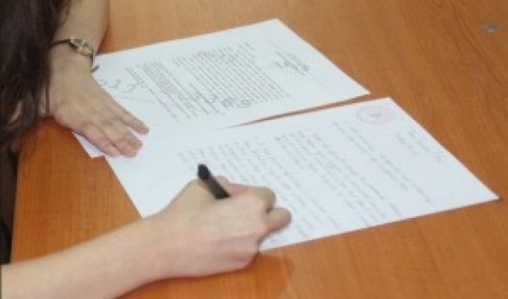 Peste 5.000 de elevi susţin simularea la evaluarea naţională