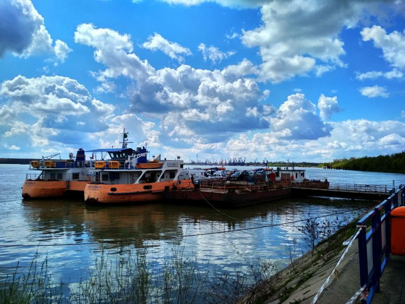 Ce facilităţi oferă Navrom Bac celor care ajută refugiaţi. Discuţii în Consiliul Local