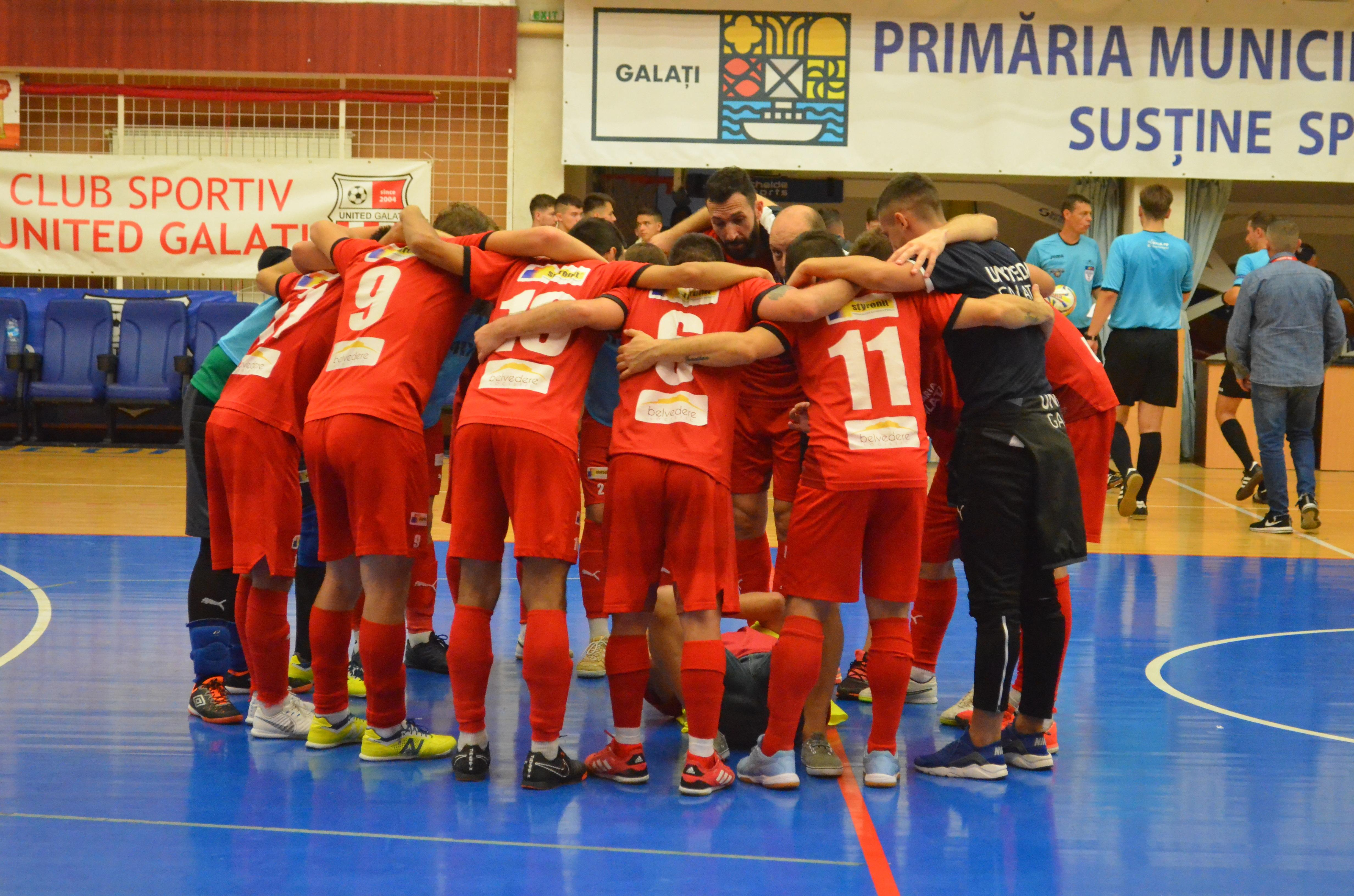 United, meci facil la Galați