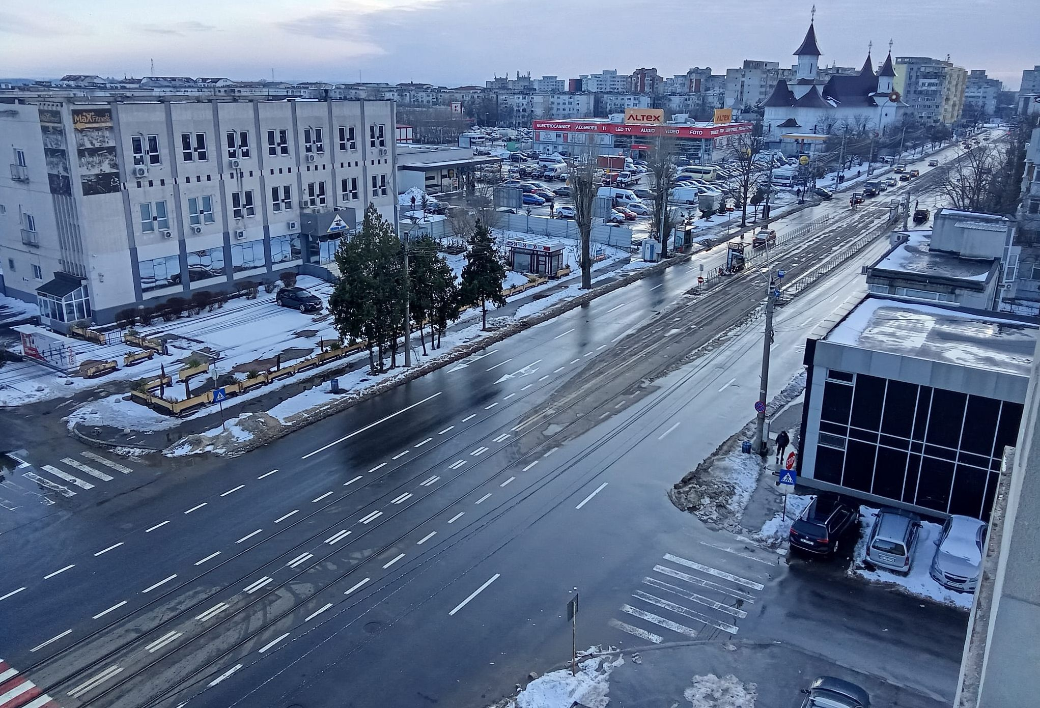 Galaţiul alb, negru şi mai mult murdar