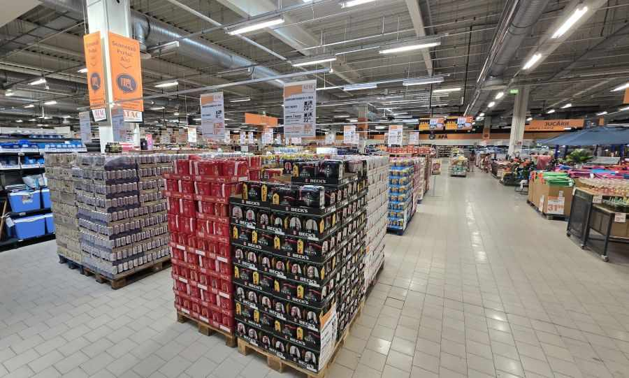 Ai bilet în primul rând la gusturi din toată lumea: la ATAC găsești bere la preț mic
