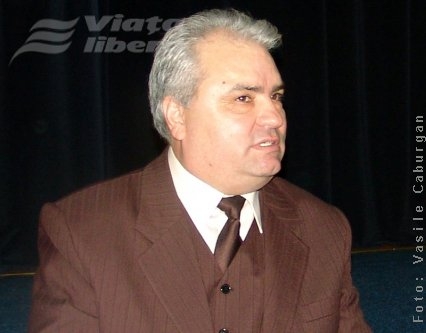 Fostul prim-procuror Dinu Gâlcă, avocatul Alexandru Bălan, notarul Dumitru Cozma şi Lili Dediu, trimişi în judecată de DNA