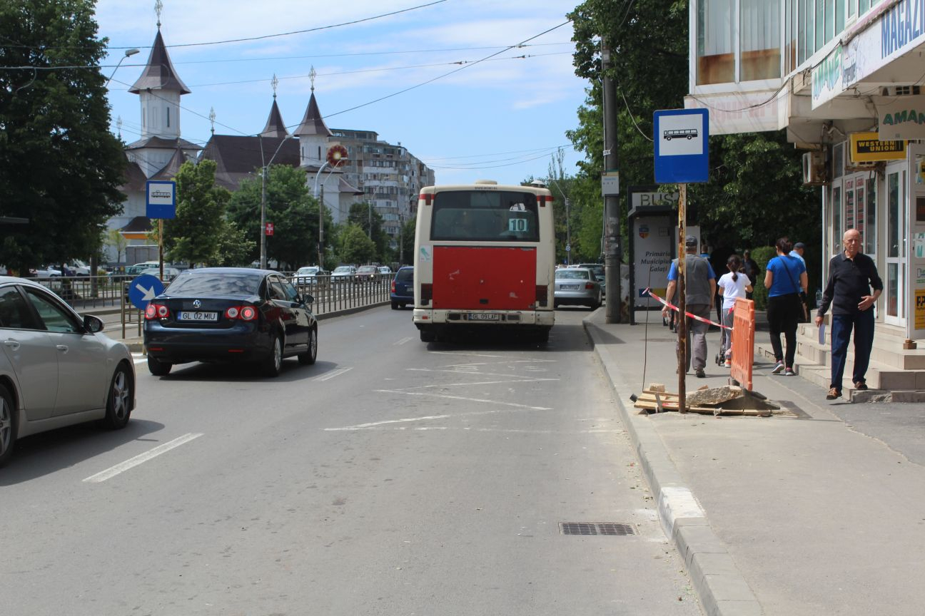Forza ZU dă peste cap traficul din Galaţi. Trei zile fără autobuze pe strada Oţelarilor