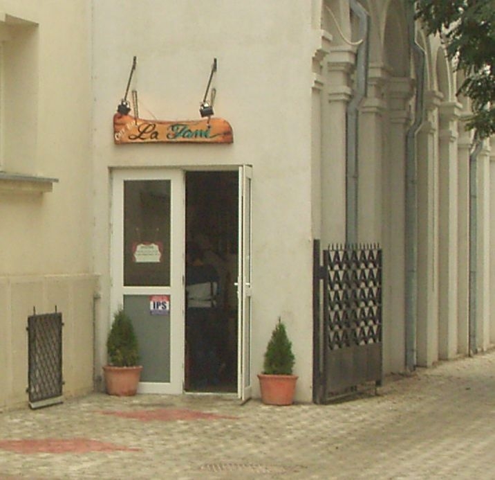 Am scăpat de plictiseala de joi! Seară de folk „La Fani”