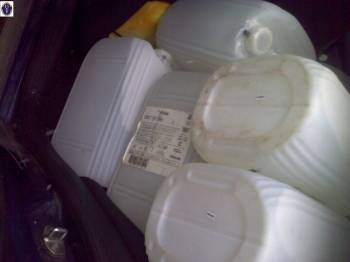 Captură cu multe grade la Ghidigeni! Transport de rachiu, deturnat de poliţişti